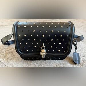 🔥Alexander McQueen Studded Skull Padlock Shoulder Bag🔥